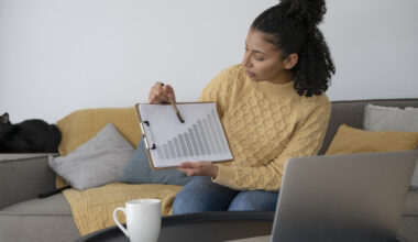 How to Build a $1000 Monthly Passive Income Portfolio 2026